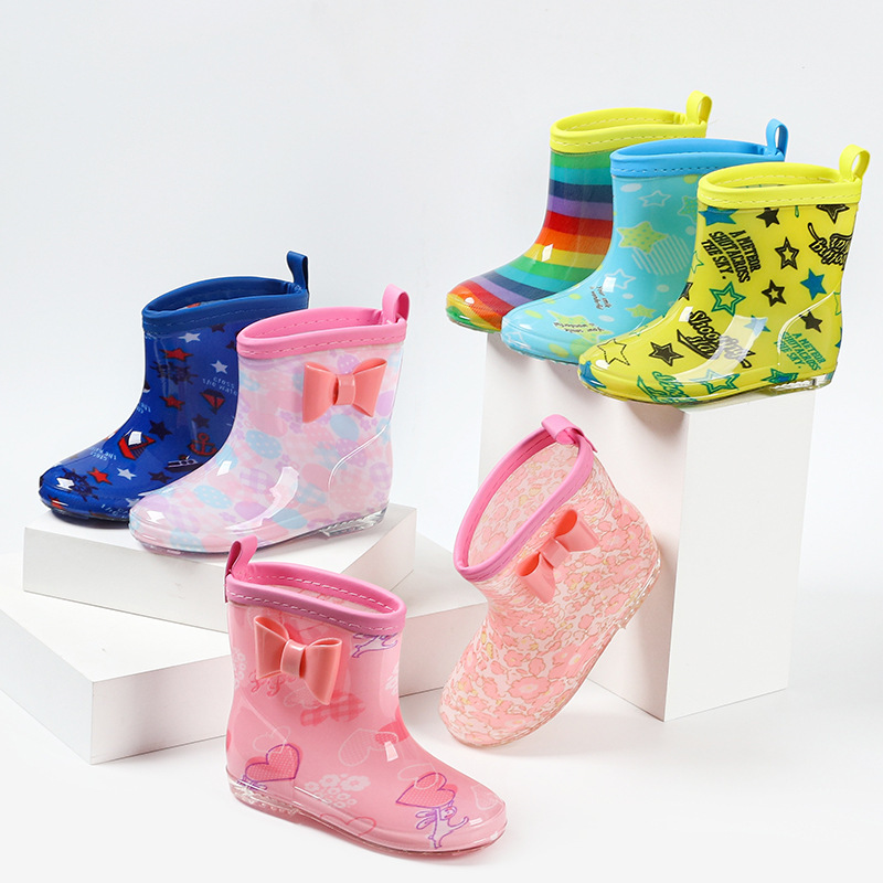 07d7fa06-6164-4b84-8832-79f23f561c9b.jpg New Children's Rain Boots Cartoon Crystal Bottom – Image 1